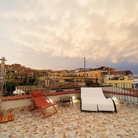 Διαμέρισμα Stunning View With 3 Terraces Near Dante Sq! By Houseinnaples