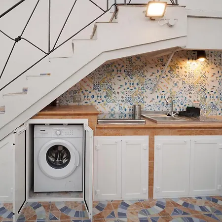 Stunning View With 3 Terraces Near Dante Sq! By Houseinnaples Διαμέρισμα Νάπολη